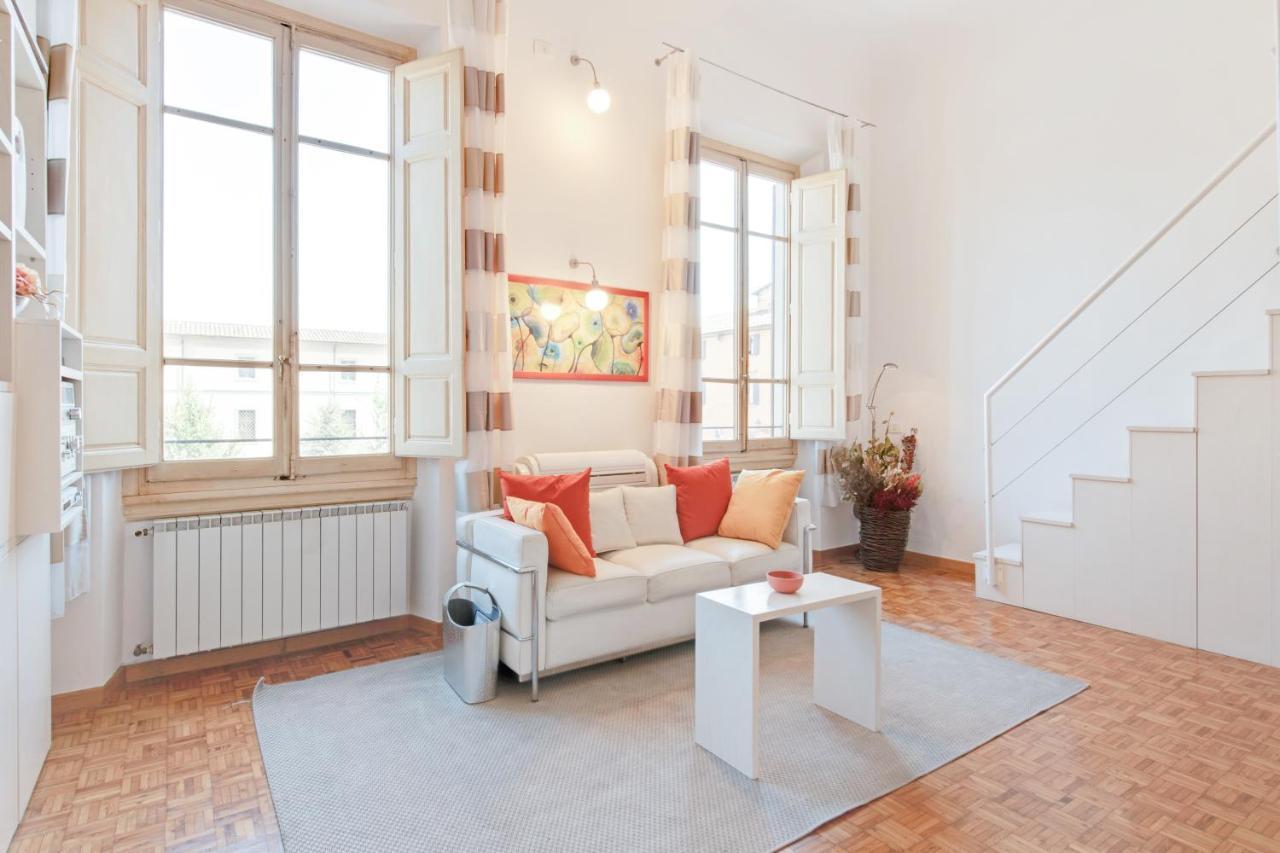Piazza San Marco Studio Flat Флоренція Екстер'єр фото